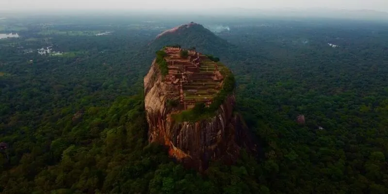 Sri Lanka — travel eSIM by eSIMify